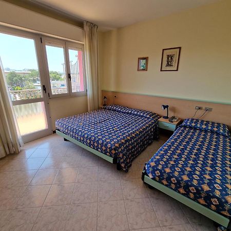 Hotel Di Giovanni بيبيوني الغرفة الصورة